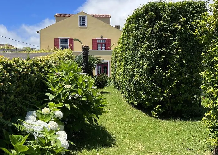 Guest house Casa Da Japoneira 3*